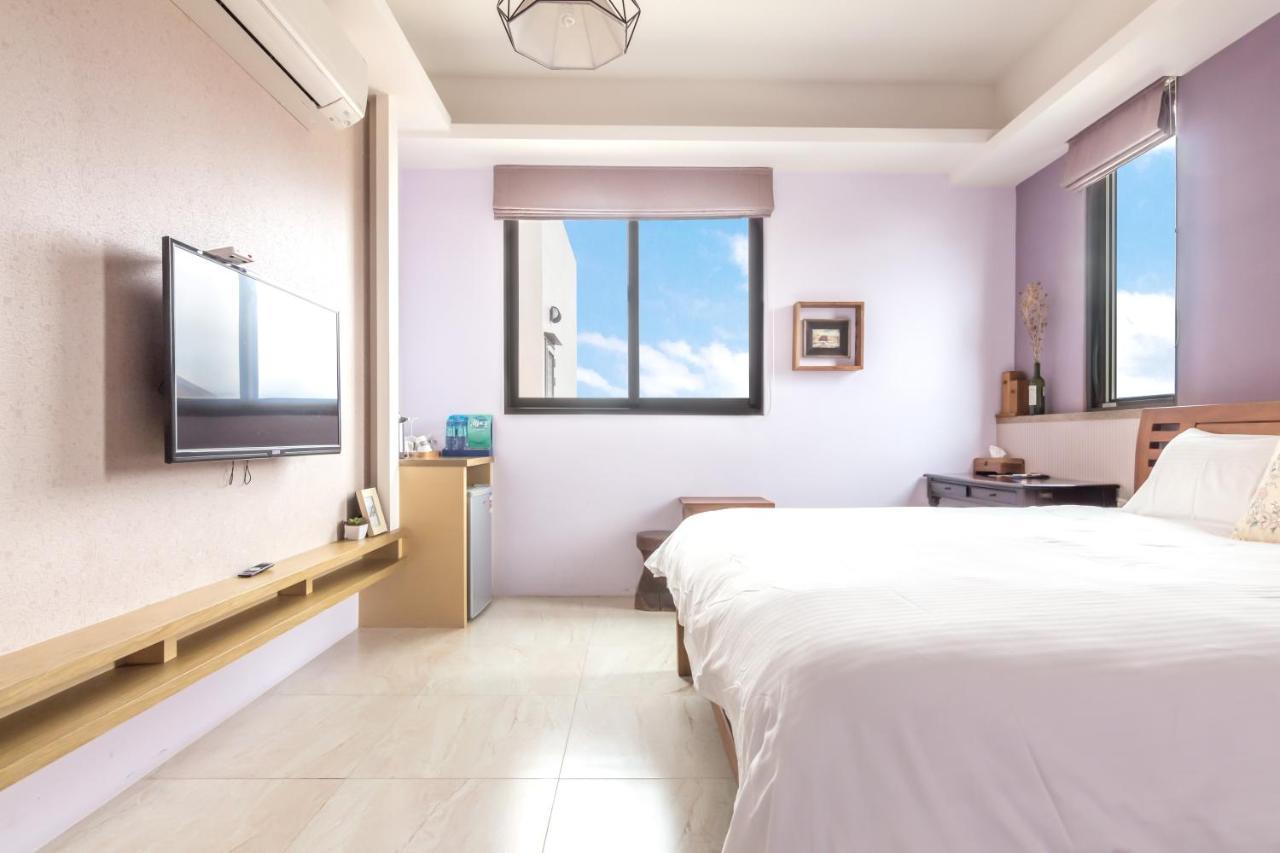 Jhongshan Building Bed And Breakfast Hualien City Exterior foto
