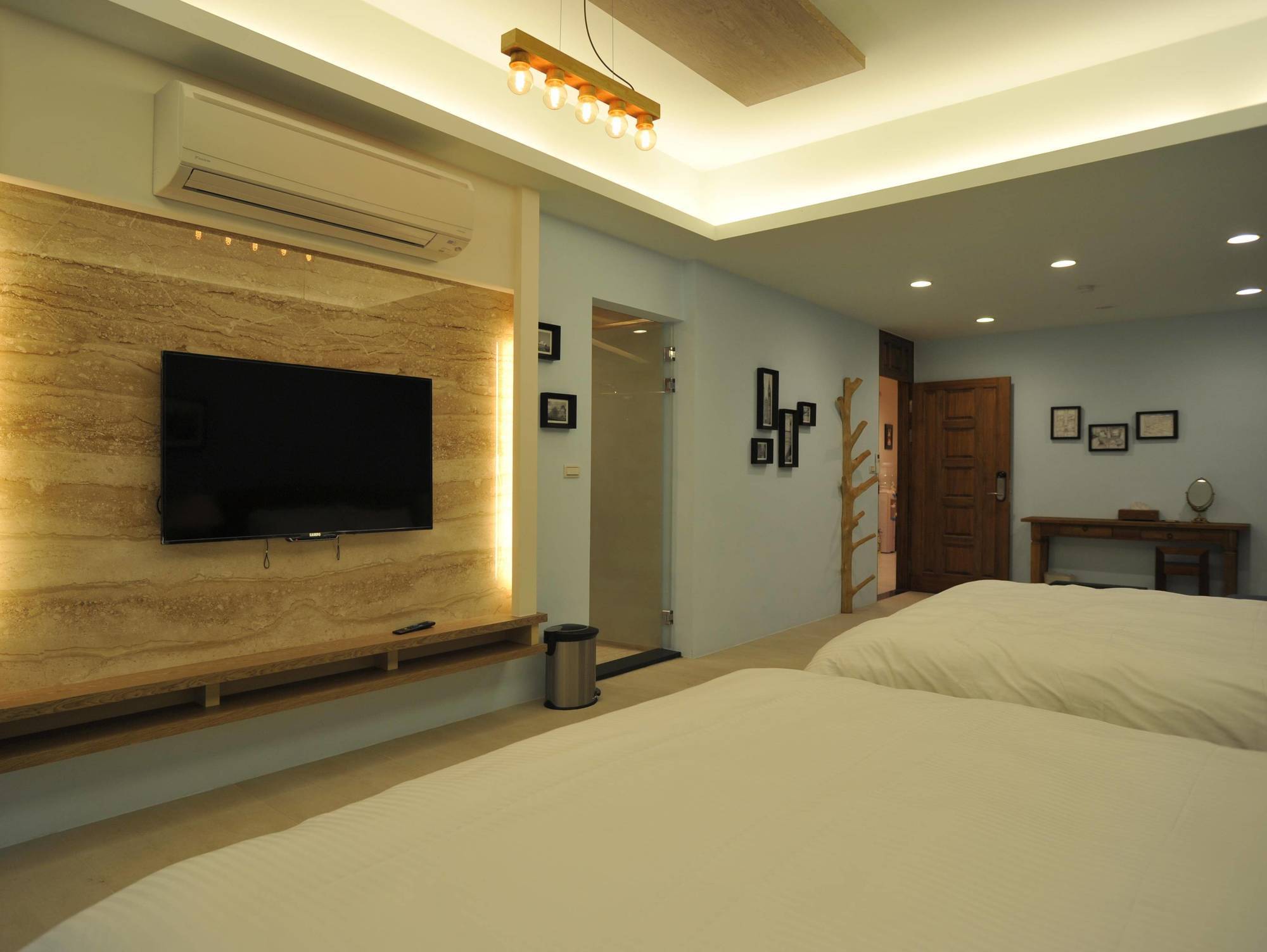 Jhongshan Building Bed And Breakfast Hualien City Exterior foto