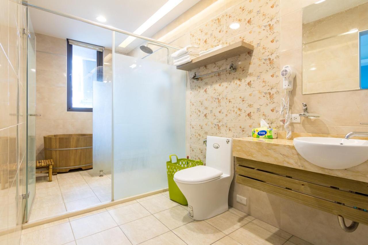 Jhongshan Building Bed And Breakfast Hualien City Exterior foto