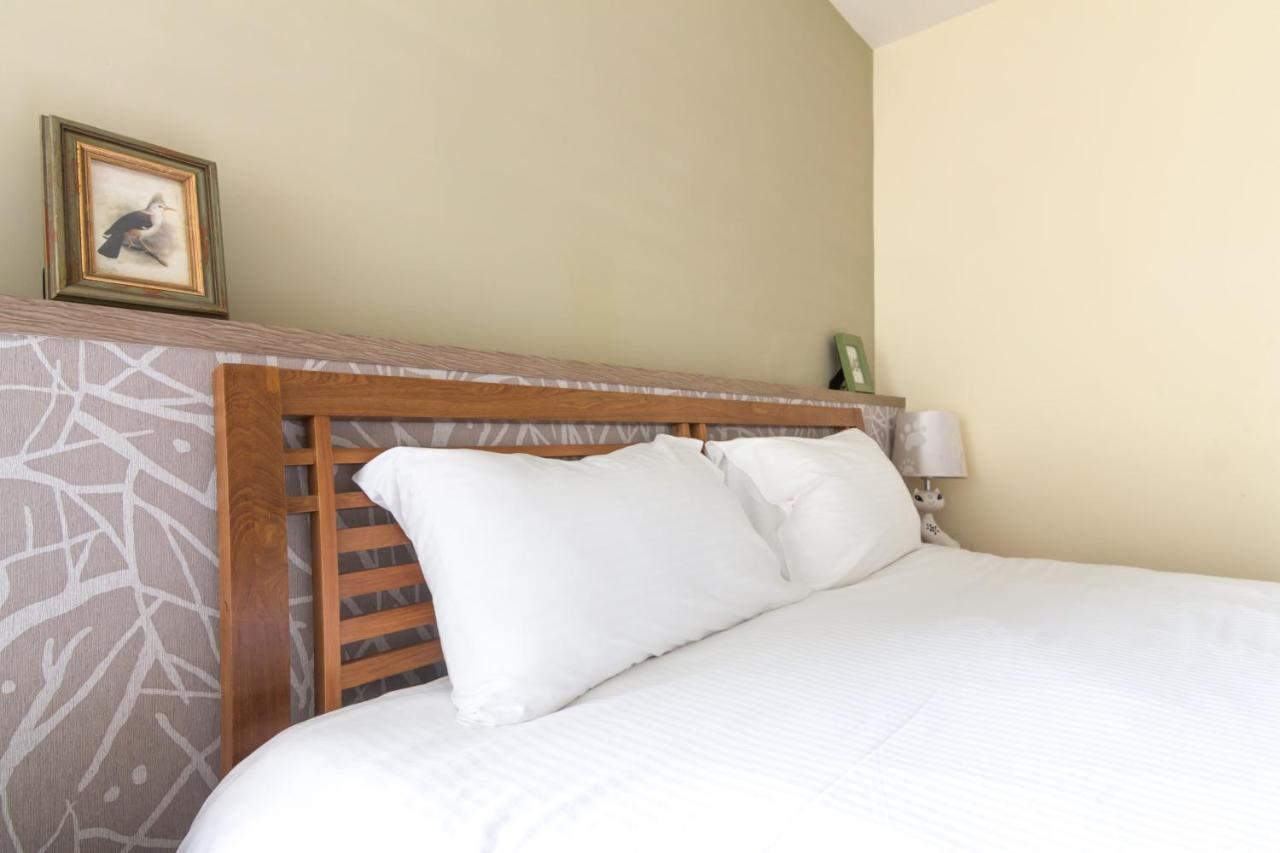 Jhongshan Building Bed And Breakfast Hualien City Exterior foto